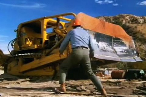 Heavy Plant Crushing